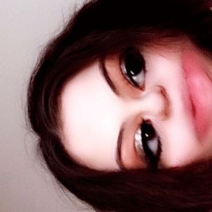 Meet your Posher, Anya
